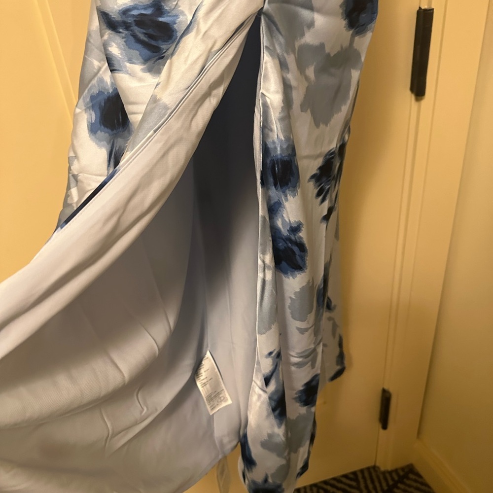 Abercrombie & Fitch Blue Floral Dress - Picture 6 of 6